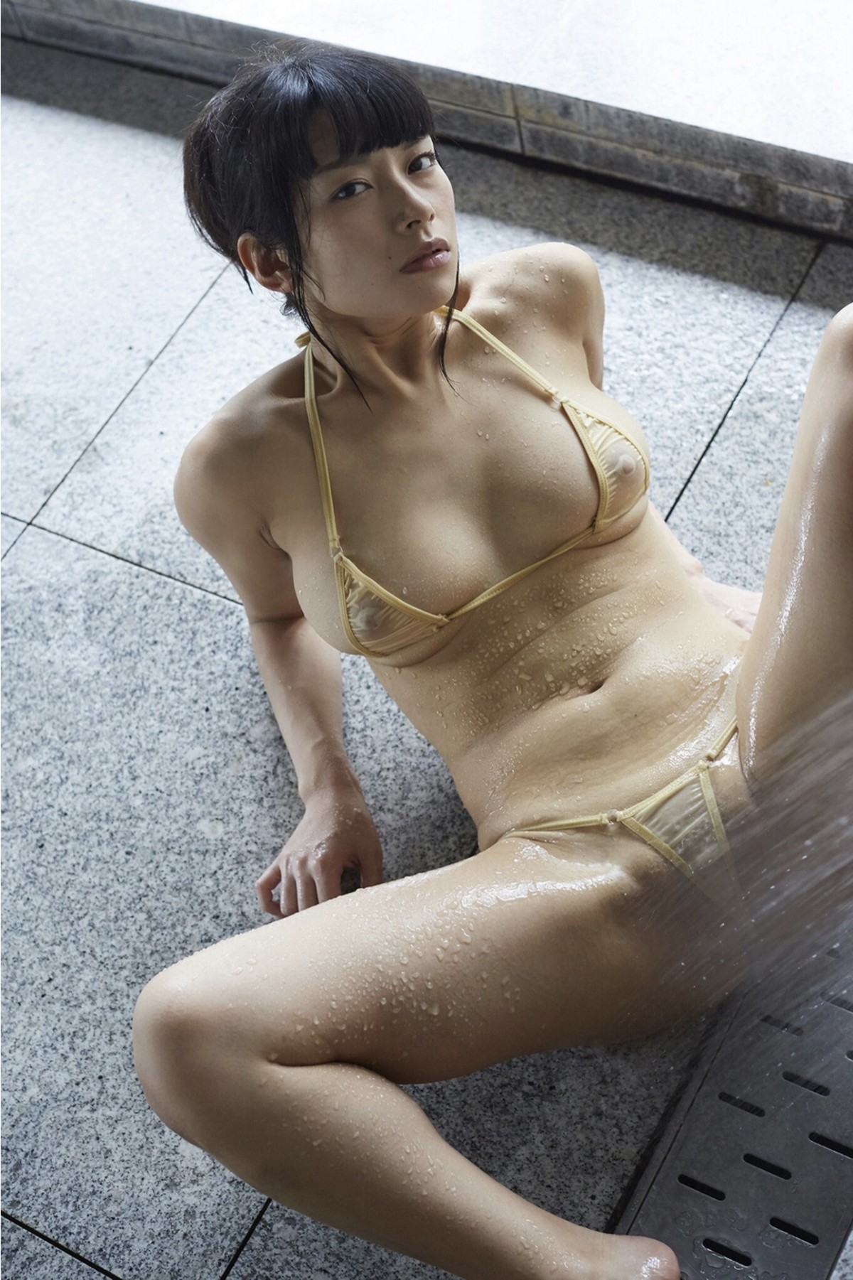 Photobook Evolved Gravure Megumi Haruno 春野恵 Enjoying Beauty 0091 0854790961.jpg