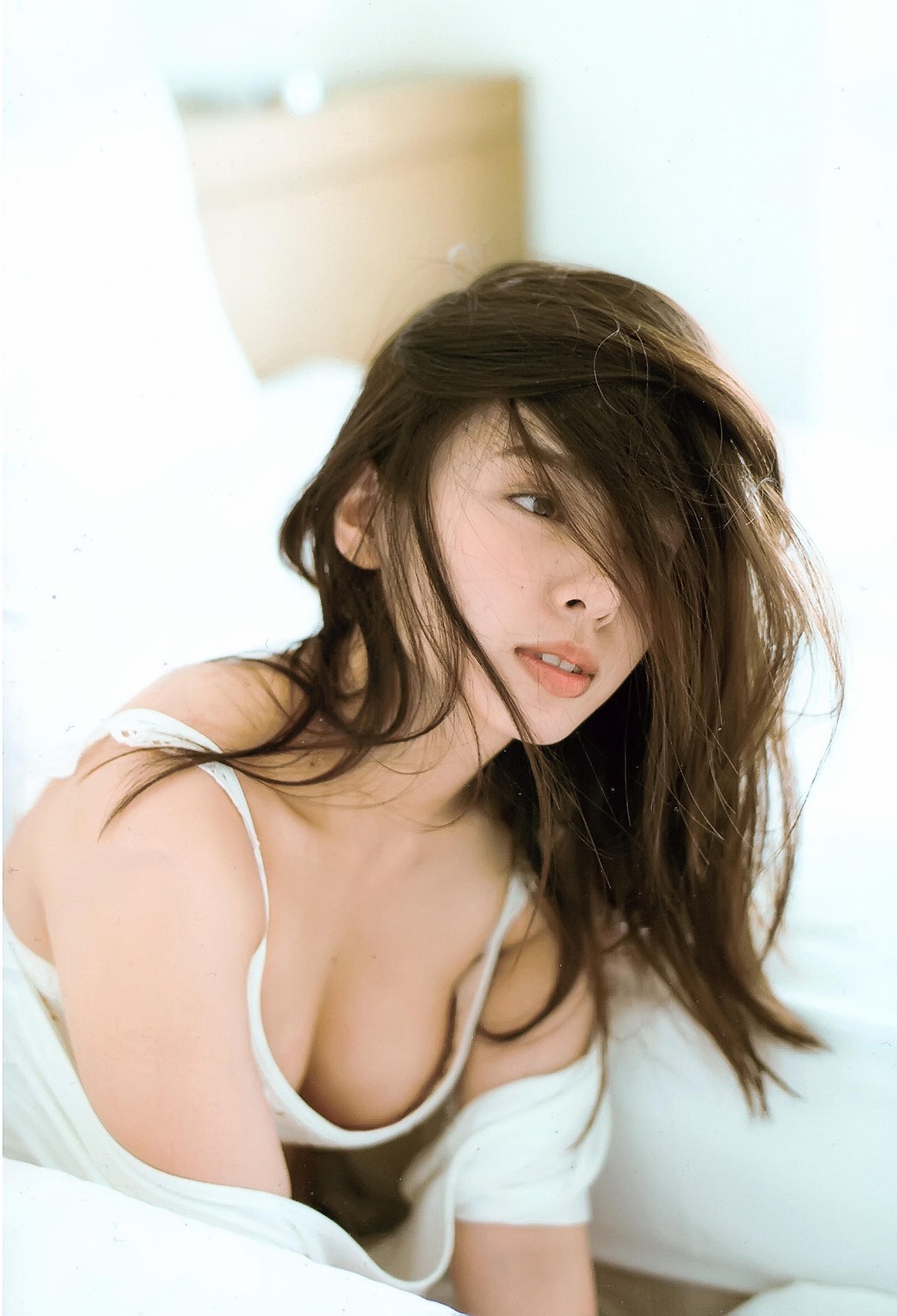 Photobook Nana Yamada 0013 7130561110.jpg