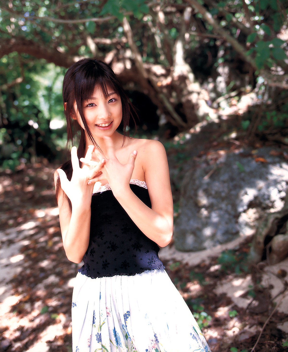 Photobook Yuko Ogura 小倉優子 Photo And Story Book Ringo Momoka Hime 0063 2552622149.jpg