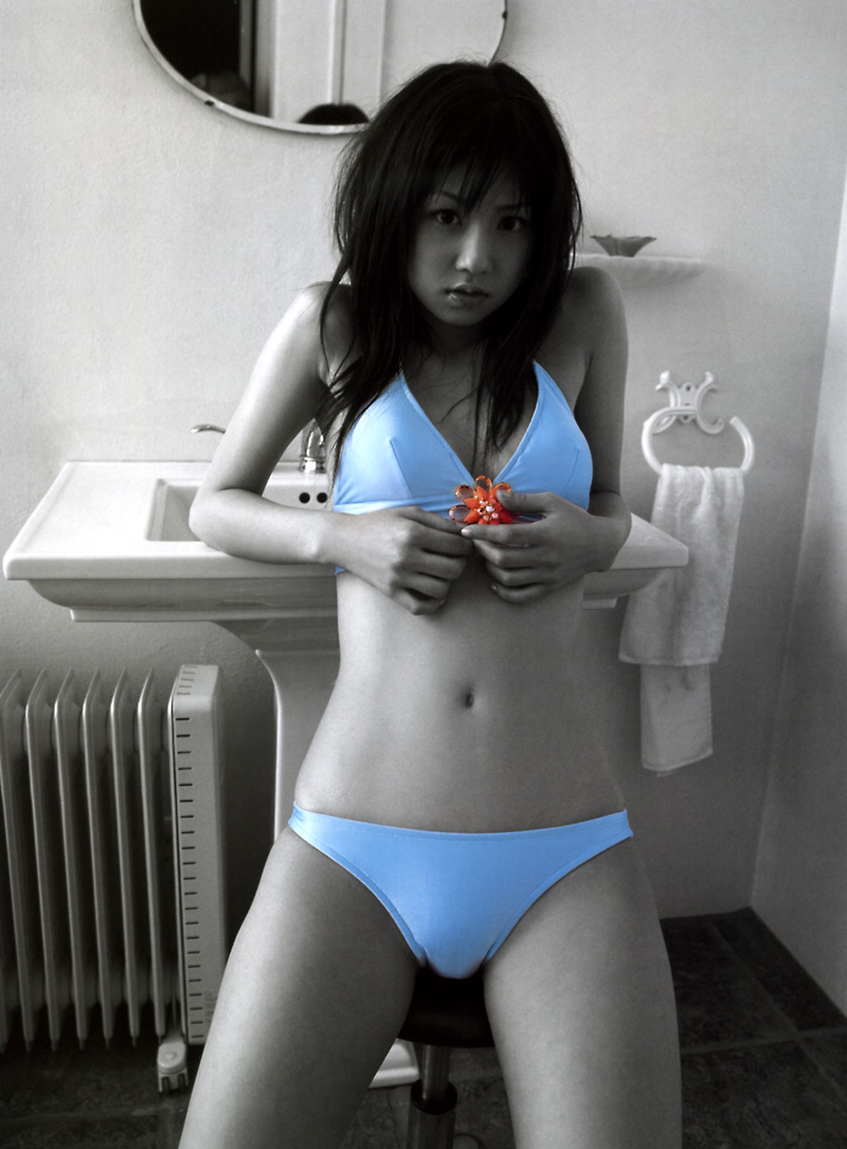 Photobook Yuko Ogura 小倉優子 Yuko Oguras Secret Game 0032 9845701690.jpg