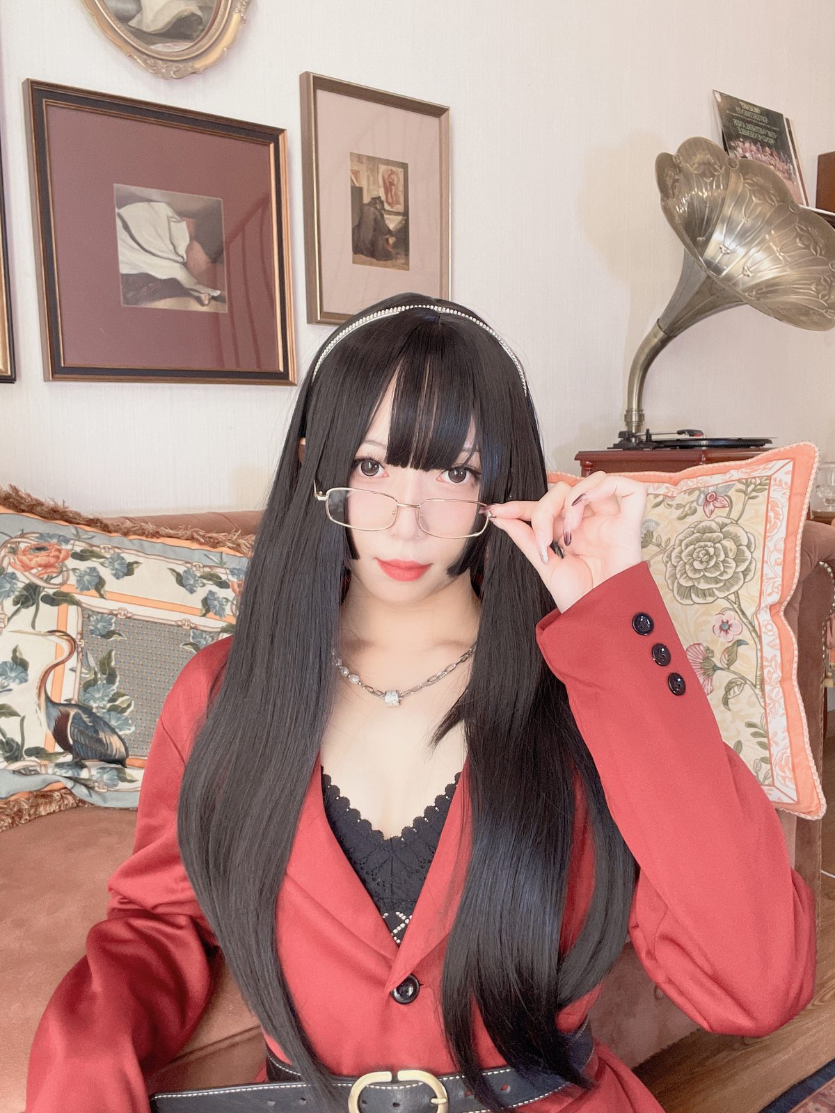 Coser@Money冷冷 No 035 红西装 0003 7739507802.jpg