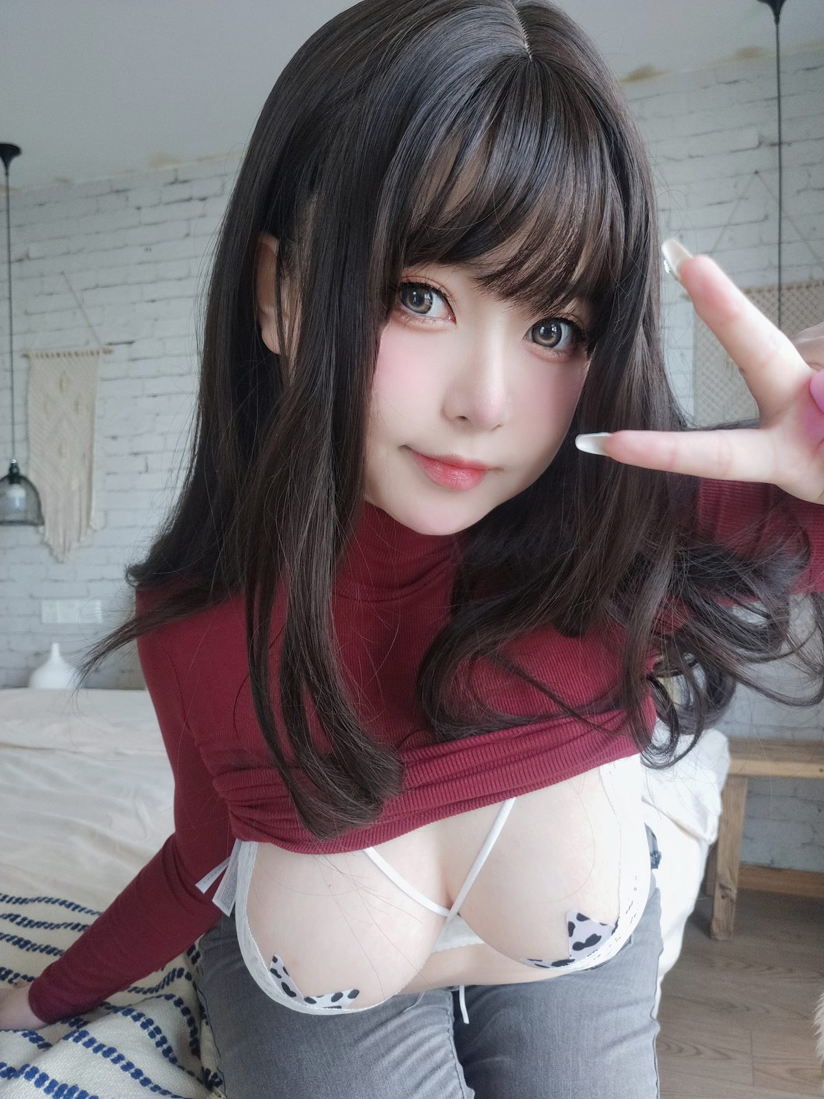 Coser@女主K 红色毛衣的丰满妹妹 0088 2569666883.jpg