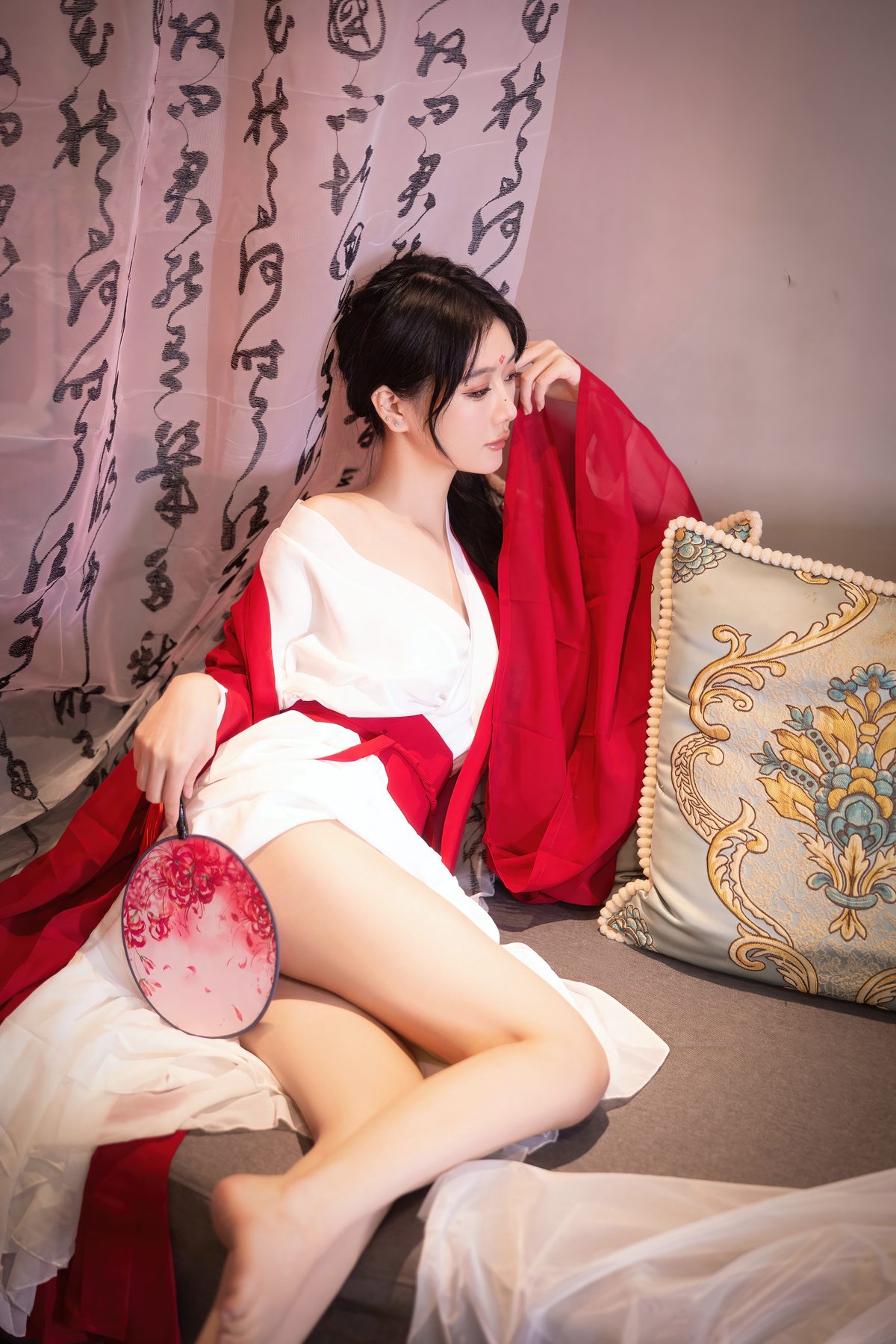 Xie Xiao En 谢小蒽 Vol 007 内购无水印 古风红袍笛子 A 0012 6208951552.jpg