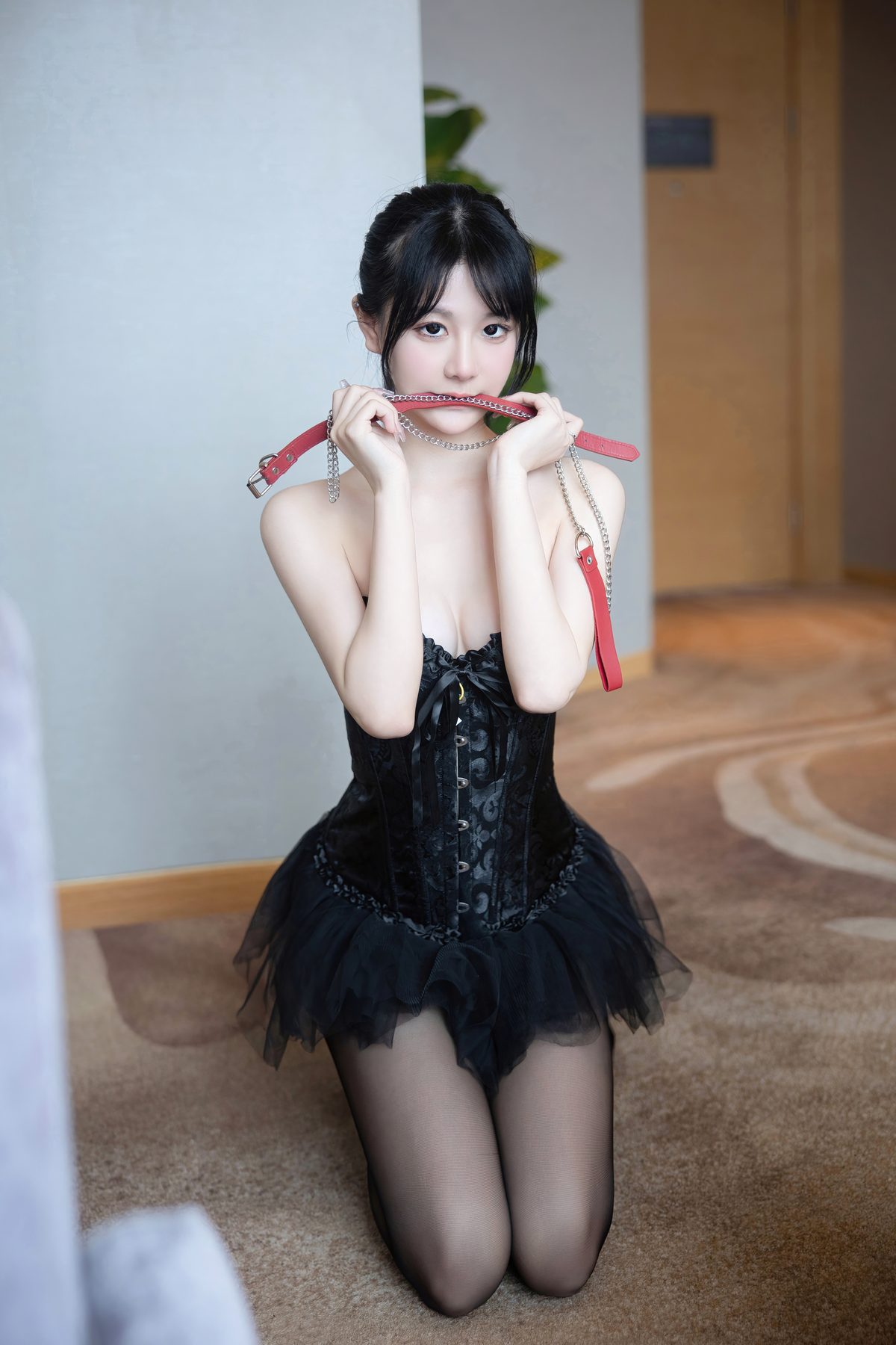 Xie Xiao En 谢小蒽 Vol 010 内购无水印 露肩礼裙 0009 5682127167.jpg