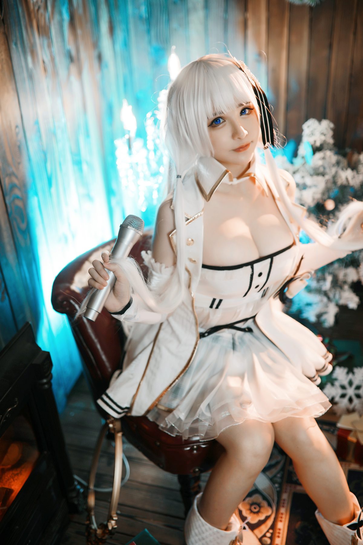 Coser@前羽_rr 碧蓝航线 光辉 0001 8028525642.jpg