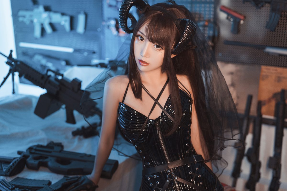 Coser@面饼仙儿 No 097 束腰魅魔 0001 0187849603.jpg