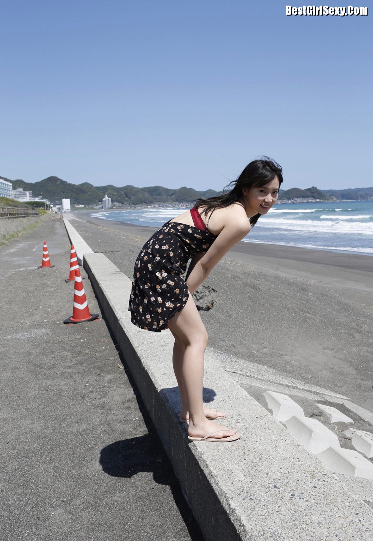 FRIDAY Mariya Nagao 永尾まりや Desire Drive On Sunday Afternoon 0021 2837070501.jpg