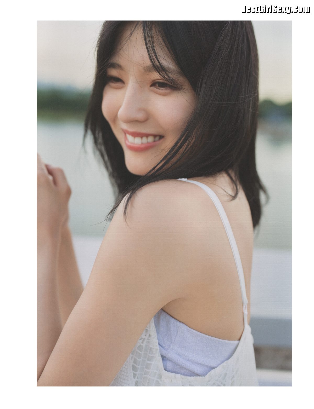 Graduation Commemorative Photobook Seira Hayakawa 早川聖来 See You Someday A 0038 0834154770.jpg