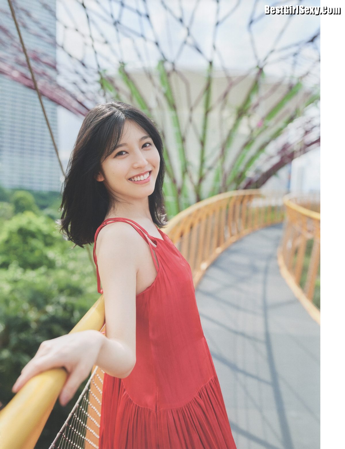 Graduation Commemorative Photobook Seira Hayakawa 早川聖来 See You Someday B 0013 7436610794.jpg