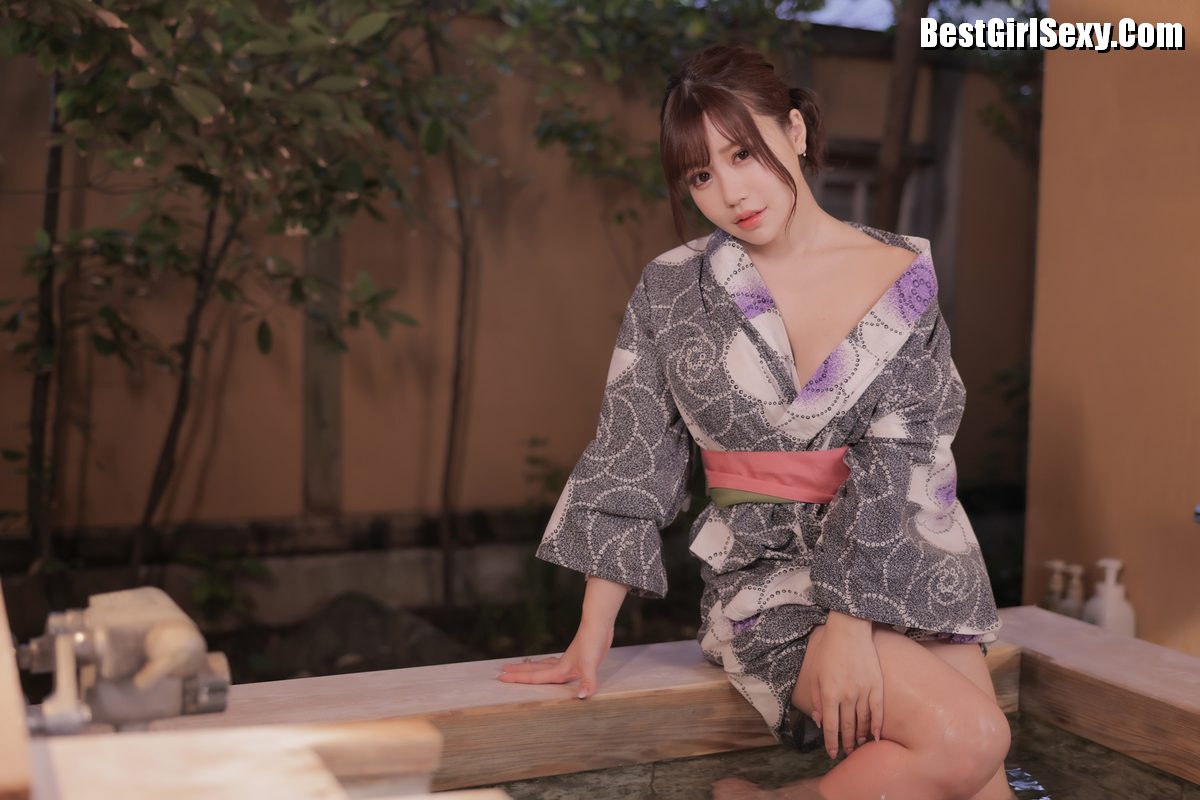 Mai Shirota Mai Shirota 白田まい Private Hot Spring And Close Contact A 0011 6683900530.jpg