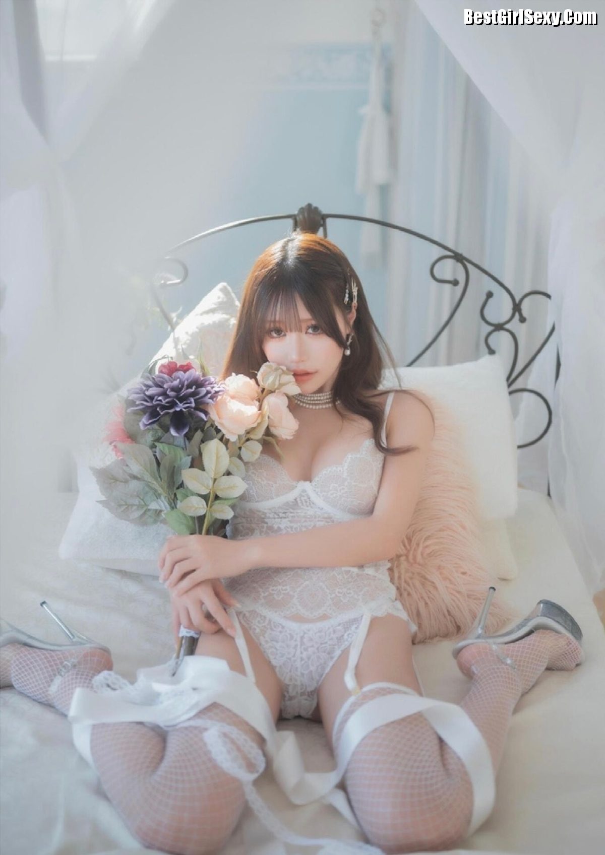 Mai Shirota 白田まい 1st e book The Venus C 0034 8678932290.jpg