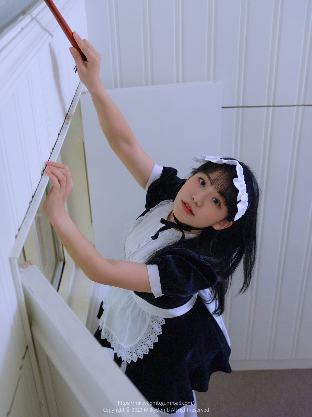 MilkyBomb YUI Vol 003 Maid A 0013 4906673091.jpg