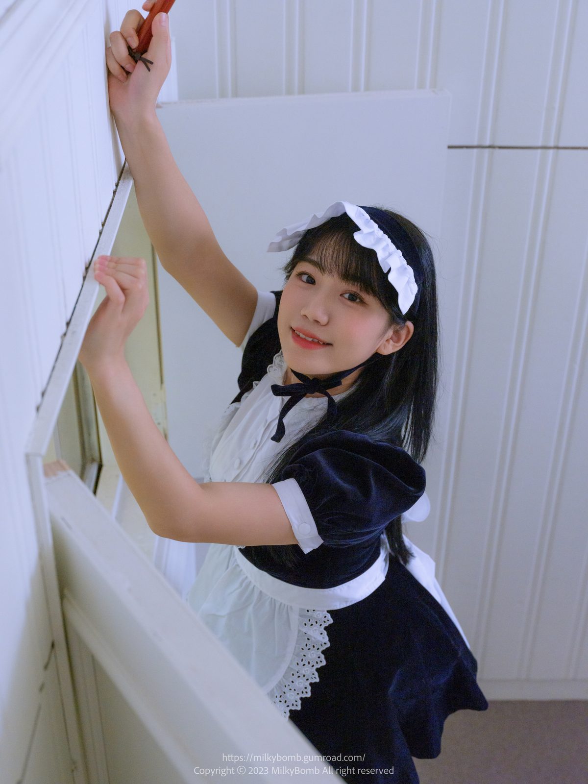 MilkyBomb YUI Vol 003 Maid A 0014 2738242619.jpg