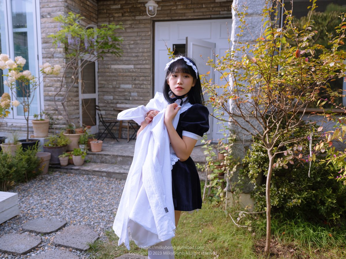 MilkyBomb YUI Vol 003 Maid A 0047 1548707336.jpg