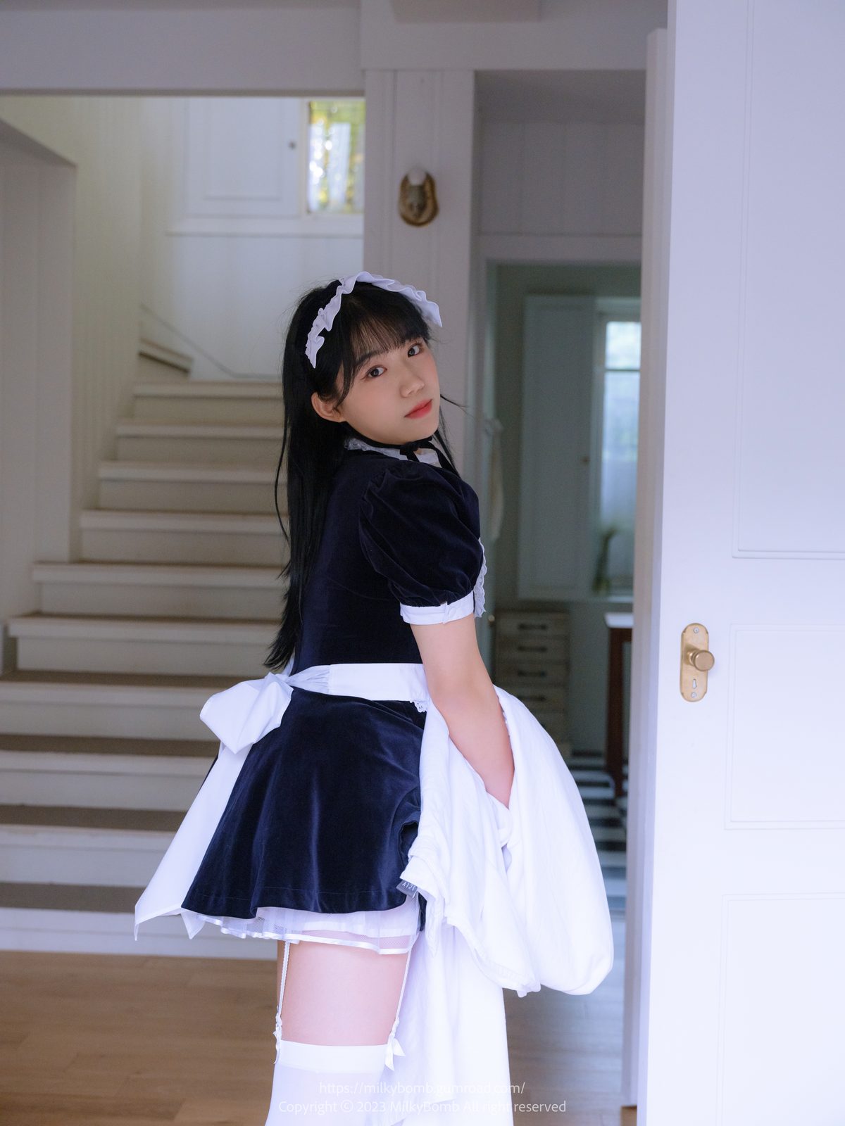 MilkyBomb YUI Vol 003 Maid A 0054 7996456961.jpg