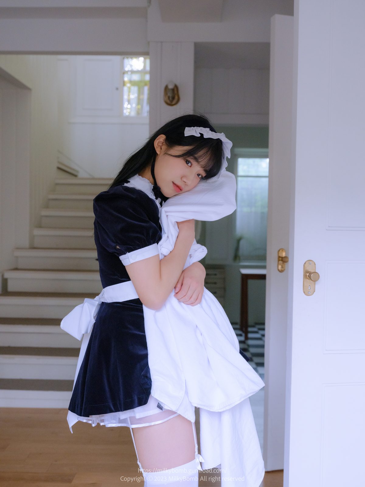 MilkyBomb YUI Vol 003 Maid A 0056 0676877361.jpg