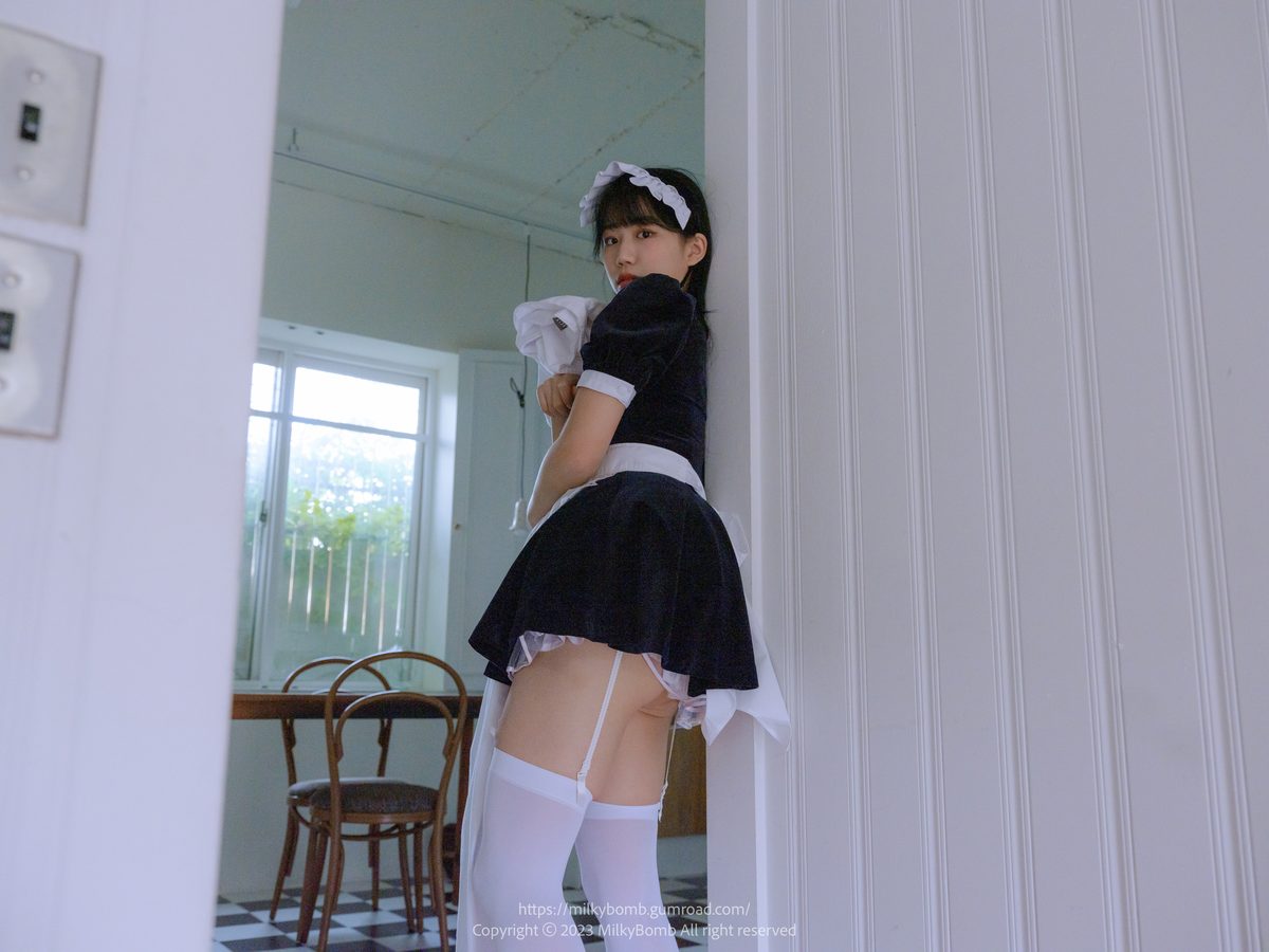 MilkyBomb YUI Vol 003 Maid A 0060 3135942169.jpg