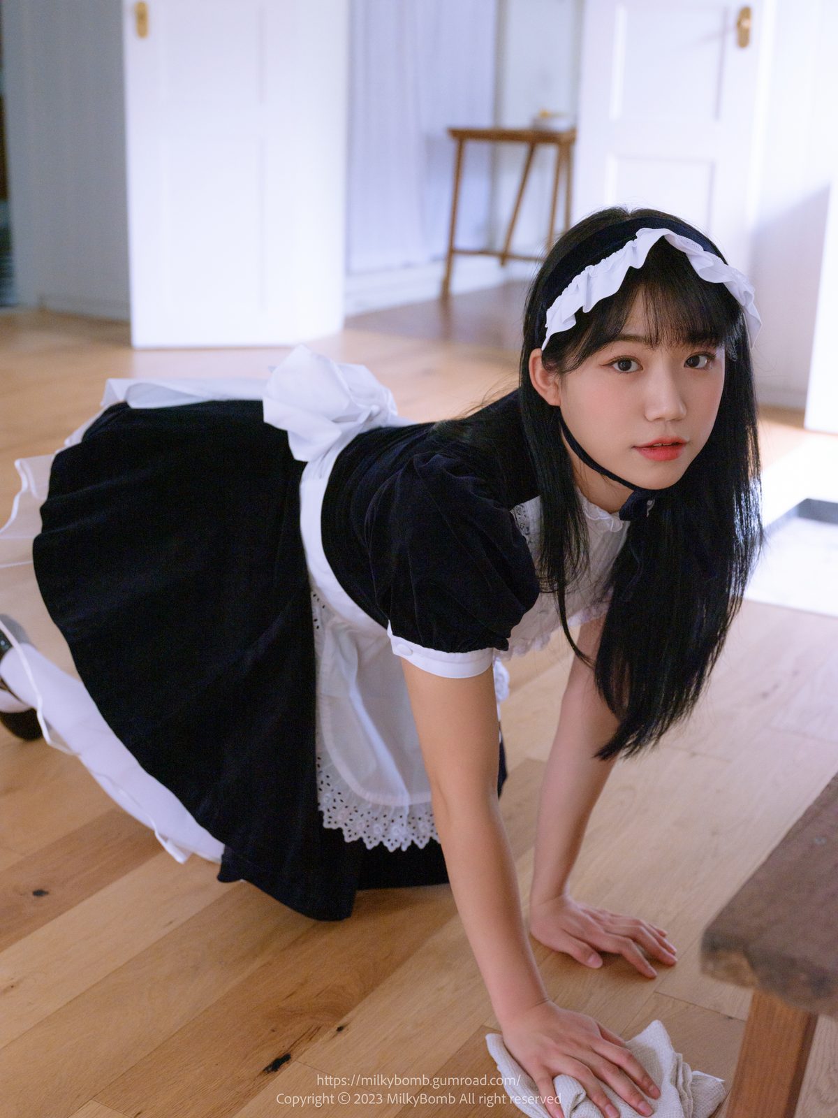 MilkyBomb YUI Vol 003 Maid A 0065 6749199321.jpg