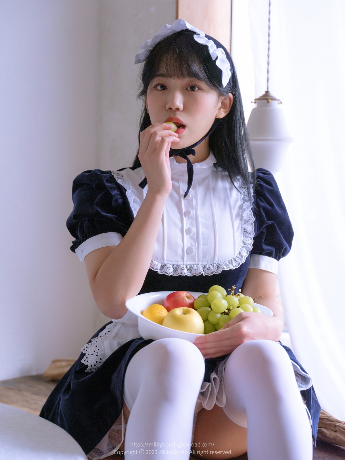 MilkyBomb YUI Vol 003 Maid B 0045 8562288726.jpg