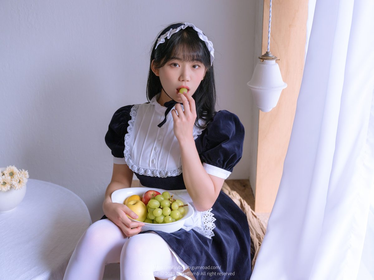 MilkyBomb YUI Vol 003 Maid B 0048 9763787686.jpg