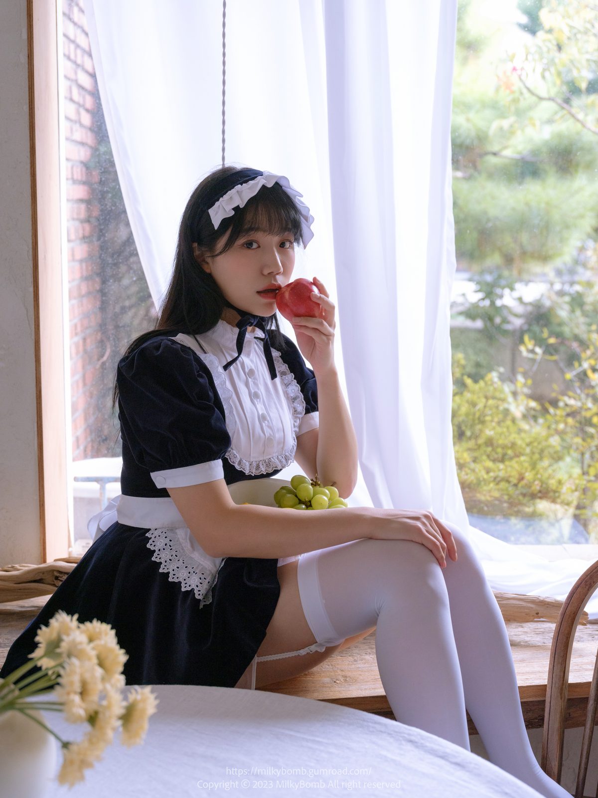 MilkyBomb YUI Vol 003 Maid B 0055 9676381226.jpg