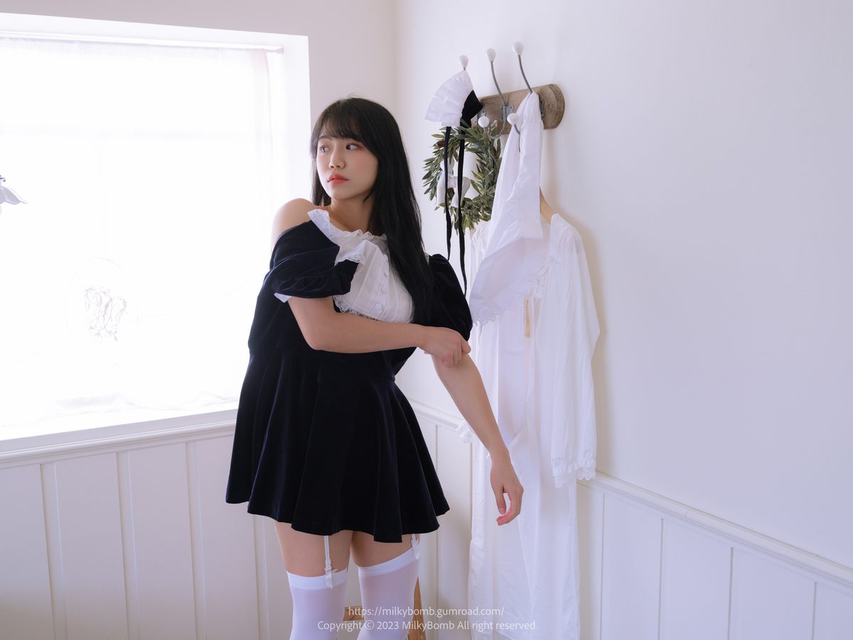 MilkyBomb YUI Vol 003 Maid C 0042 9170859921.jpg