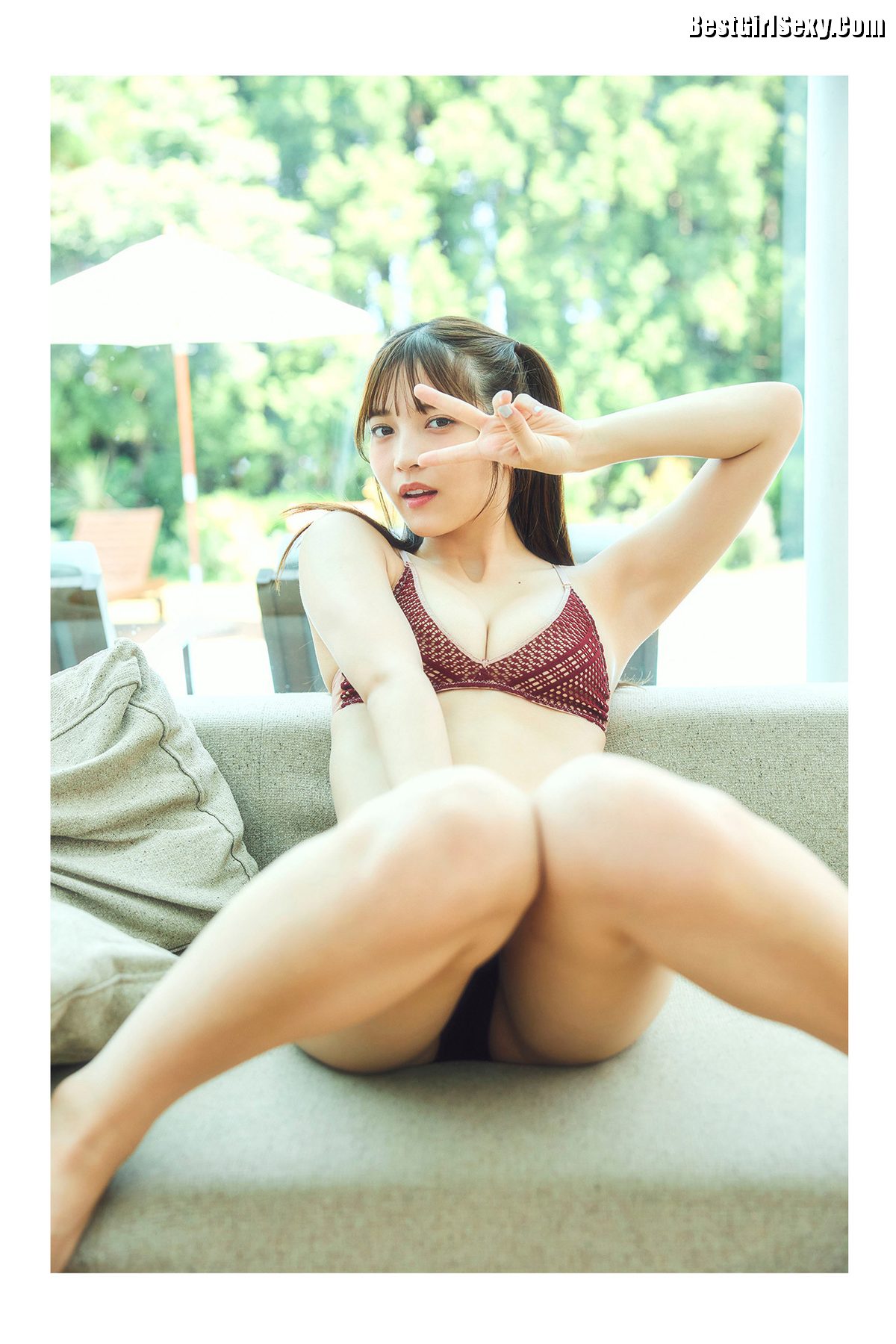 Nanako Kurosaki 黒嵜菜々子 Vacation With You A 0032 0564205144.jpg