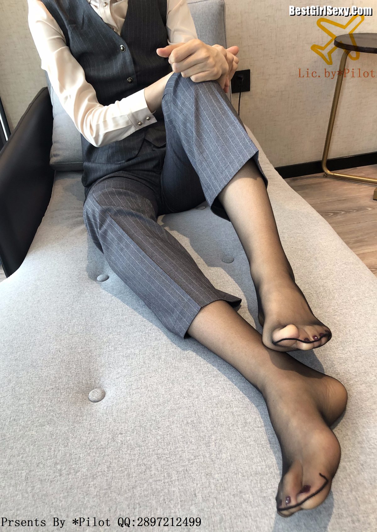 Pilot NO 009 Xiao Le 小乐 Black Silk Pants 0029 1342733394.jpg