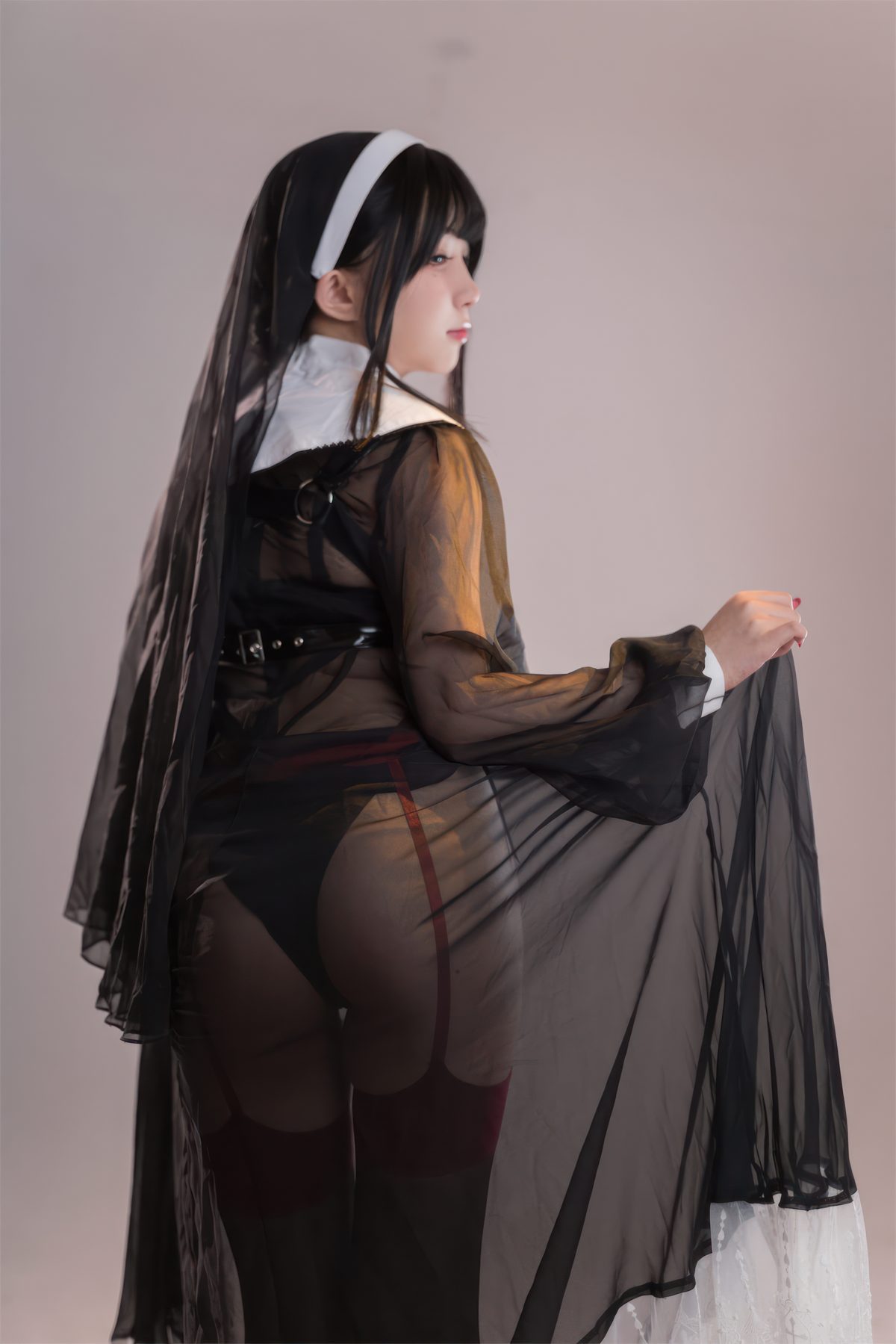 Coser@花铃 修女的忏悔室 0002 6735449613.jpg