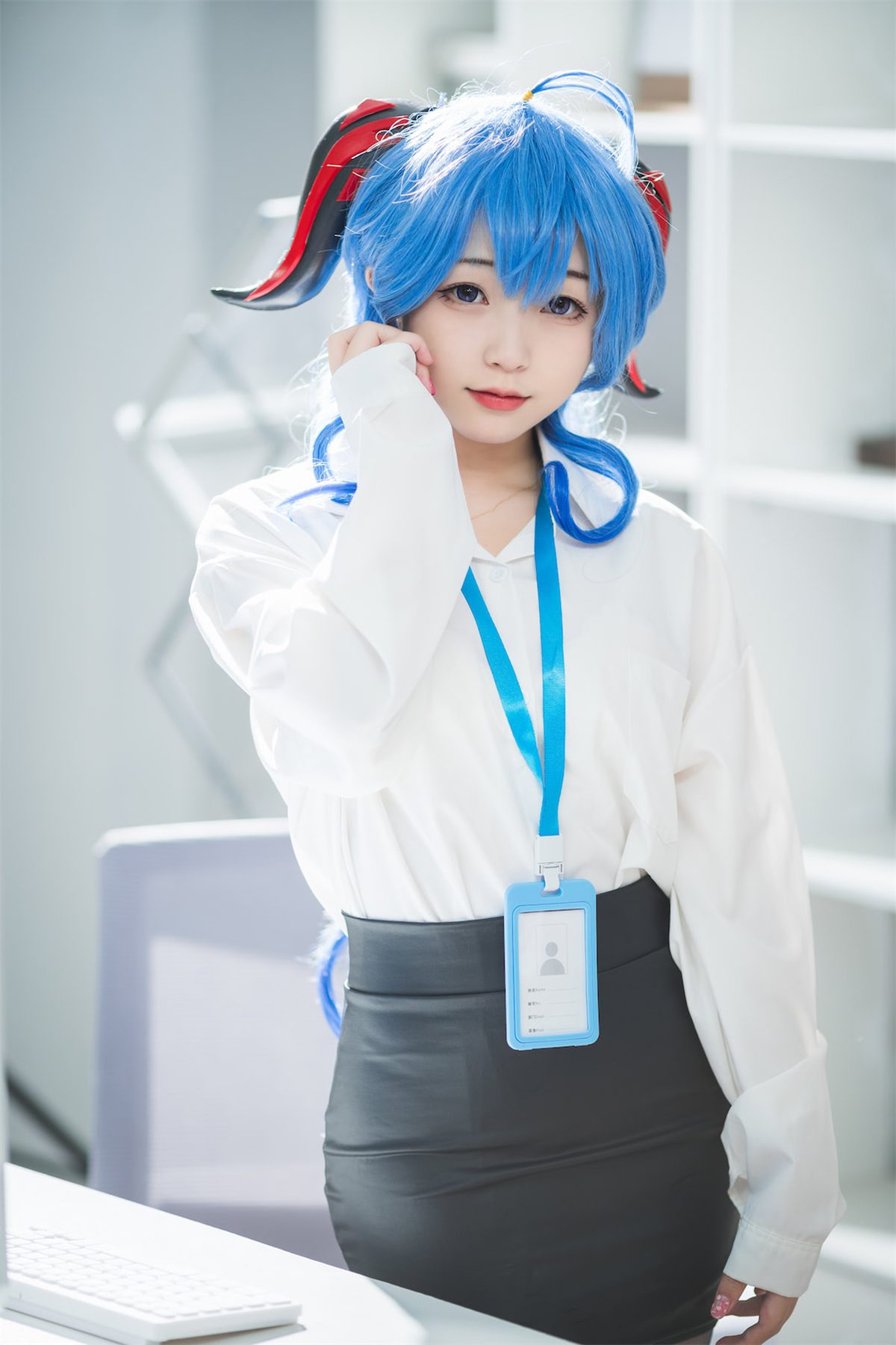 Coser@花铃 甘雨秘书OL 0017 1789608543.jpg