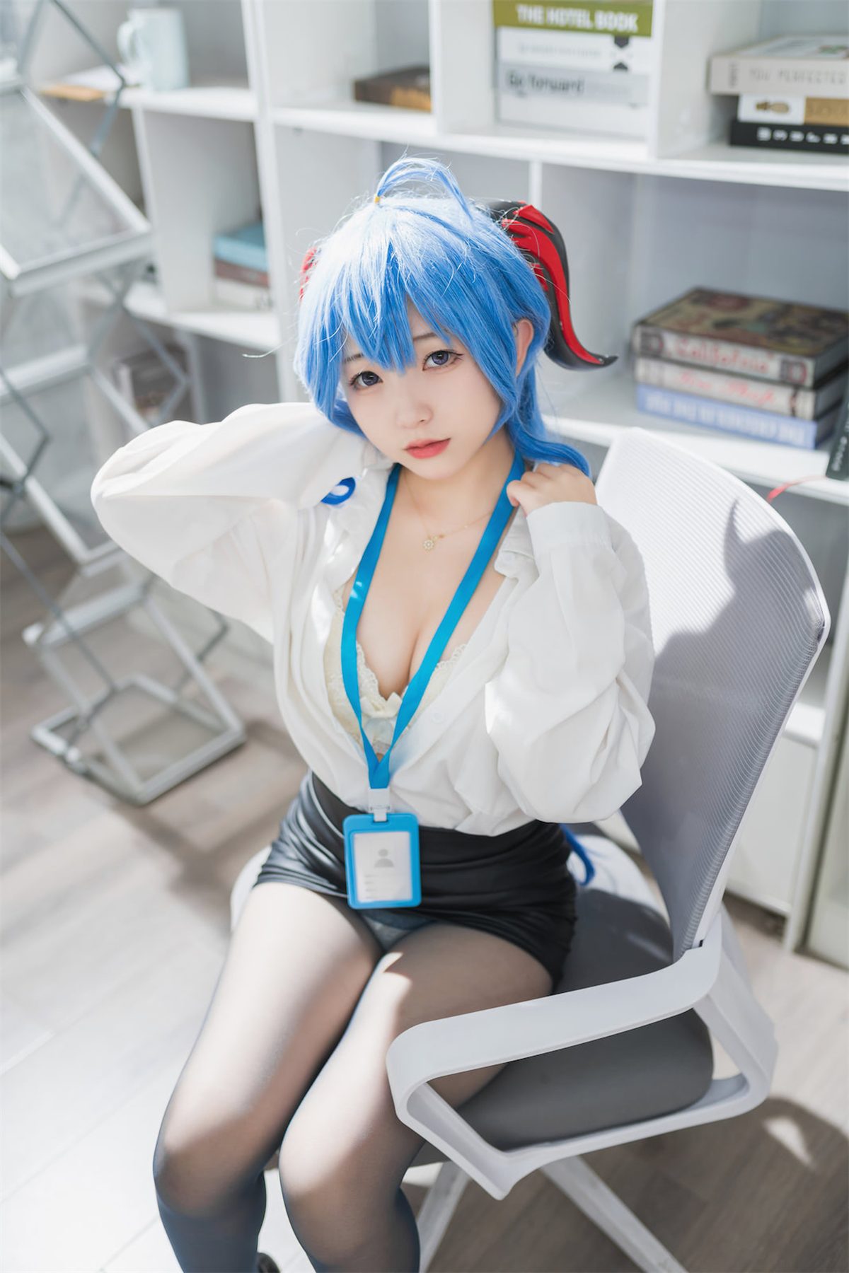 Coser@花铃 甘雨秘书OL 0079 3560976043.jpg