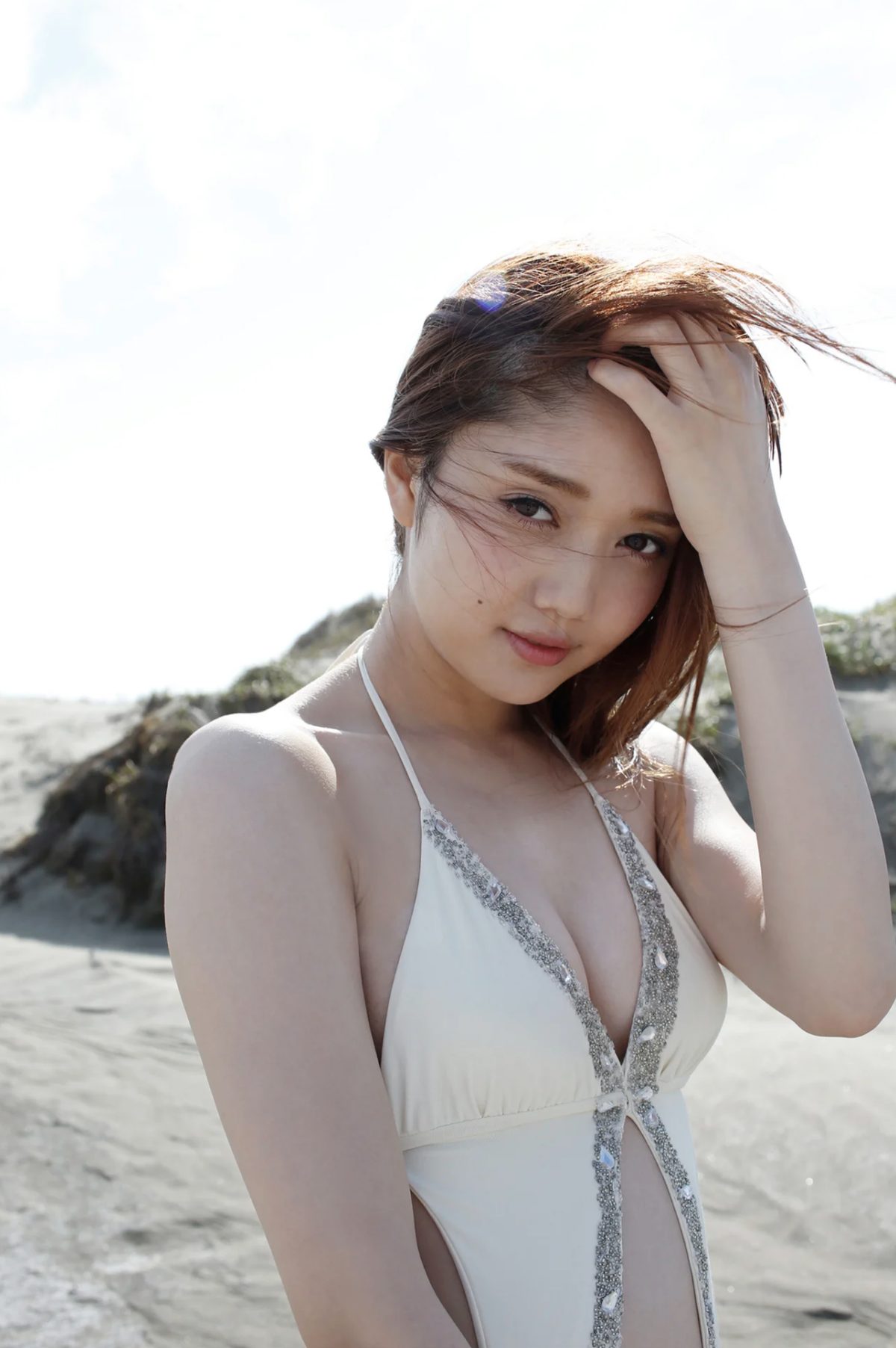 Nanaka Matsukawa 松川菜々花 Date In Heart throbbing Swimsuit 0001 6385271932.jpg