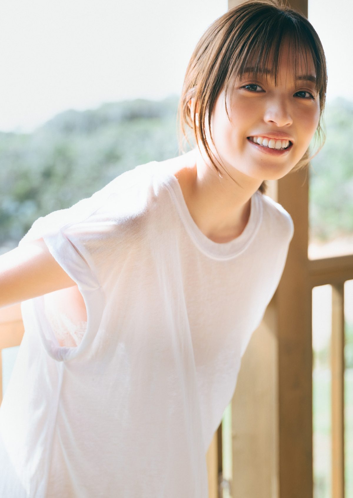 YJ Photobook Miyu Murashima 村島未悠 If You Reach Out 0037 0040969967.jpg