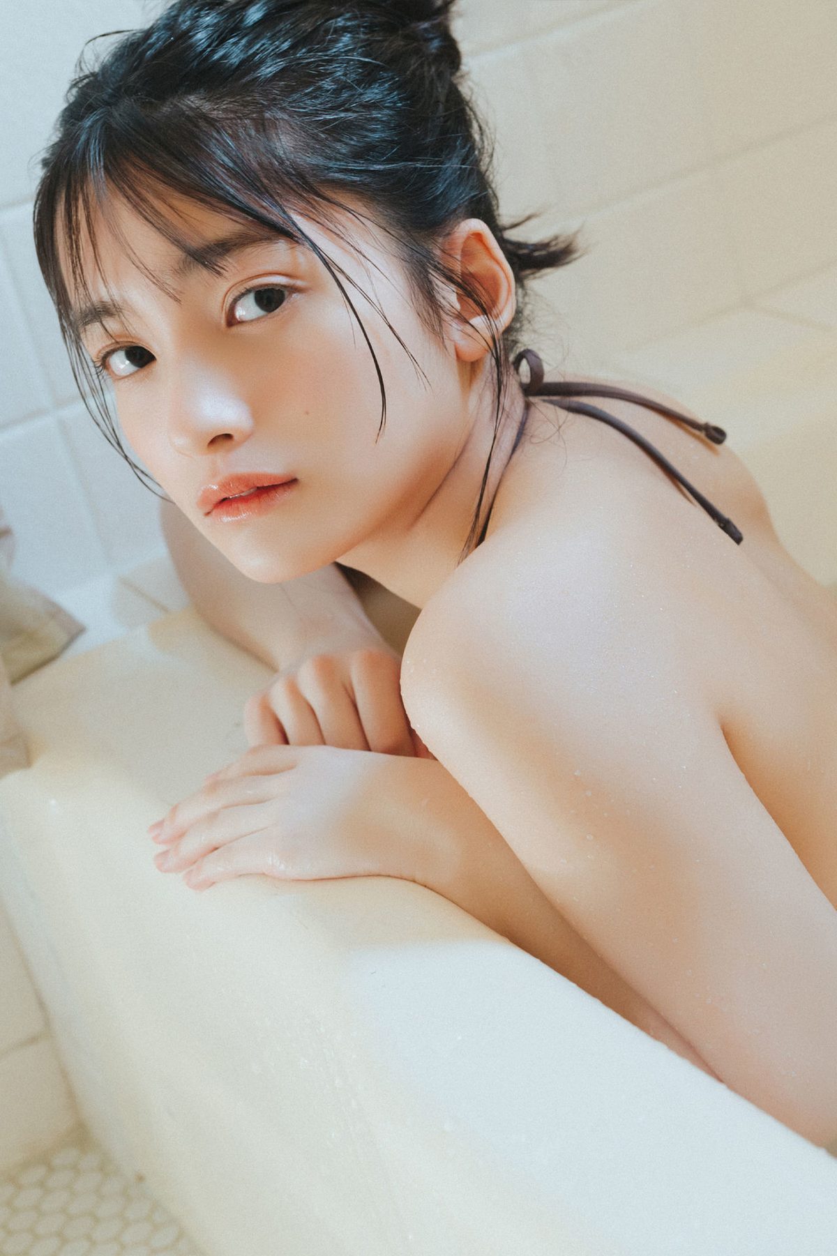 Airi Hiruta 蛭田愛梨 危ないラストティーン Vol 2 B 0040 2489814407.jpg