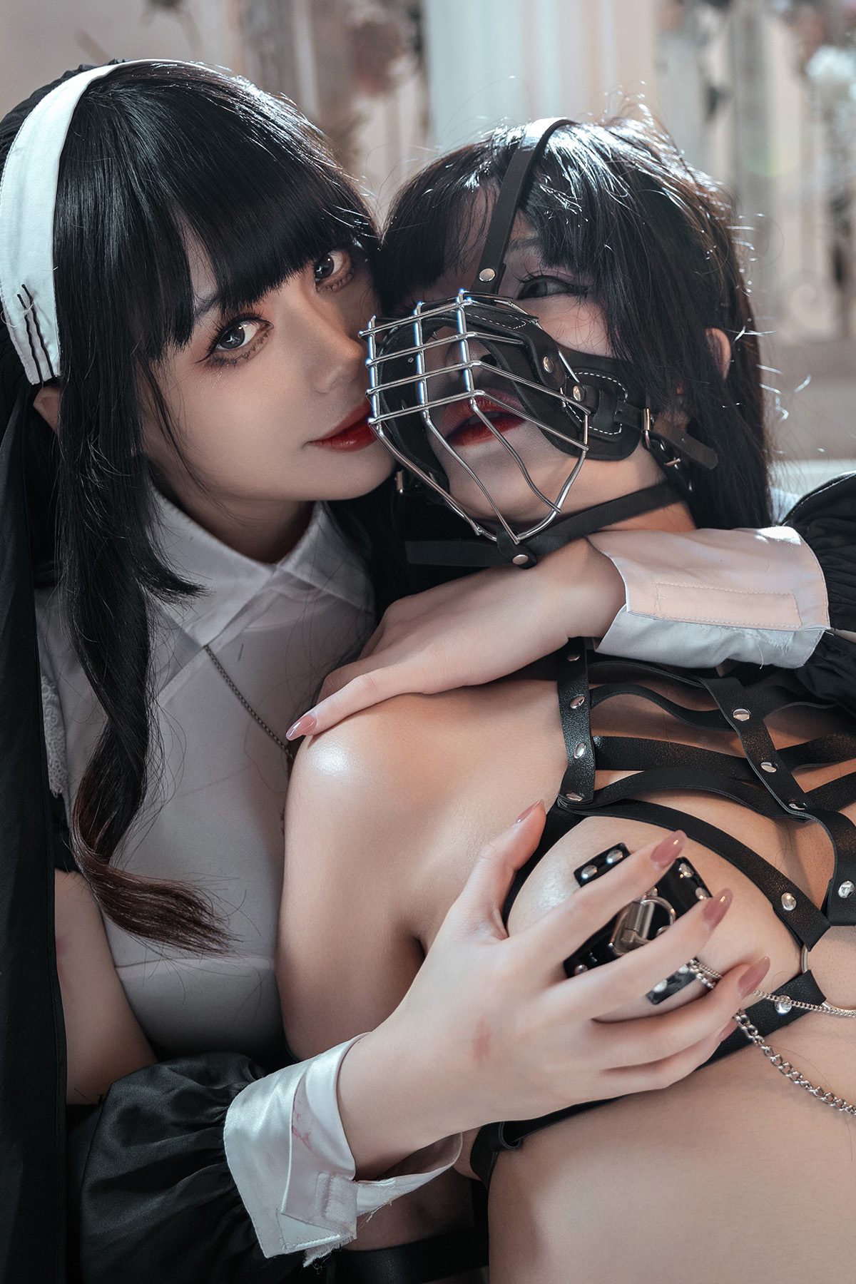 Coser@九言 – 修女与狗