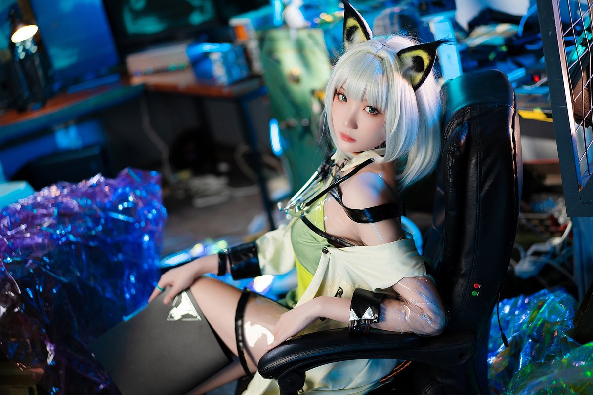 Coser@瓜希酱 明日方舟 凯尔希 Kaltsit 0016 4396629009.jpg