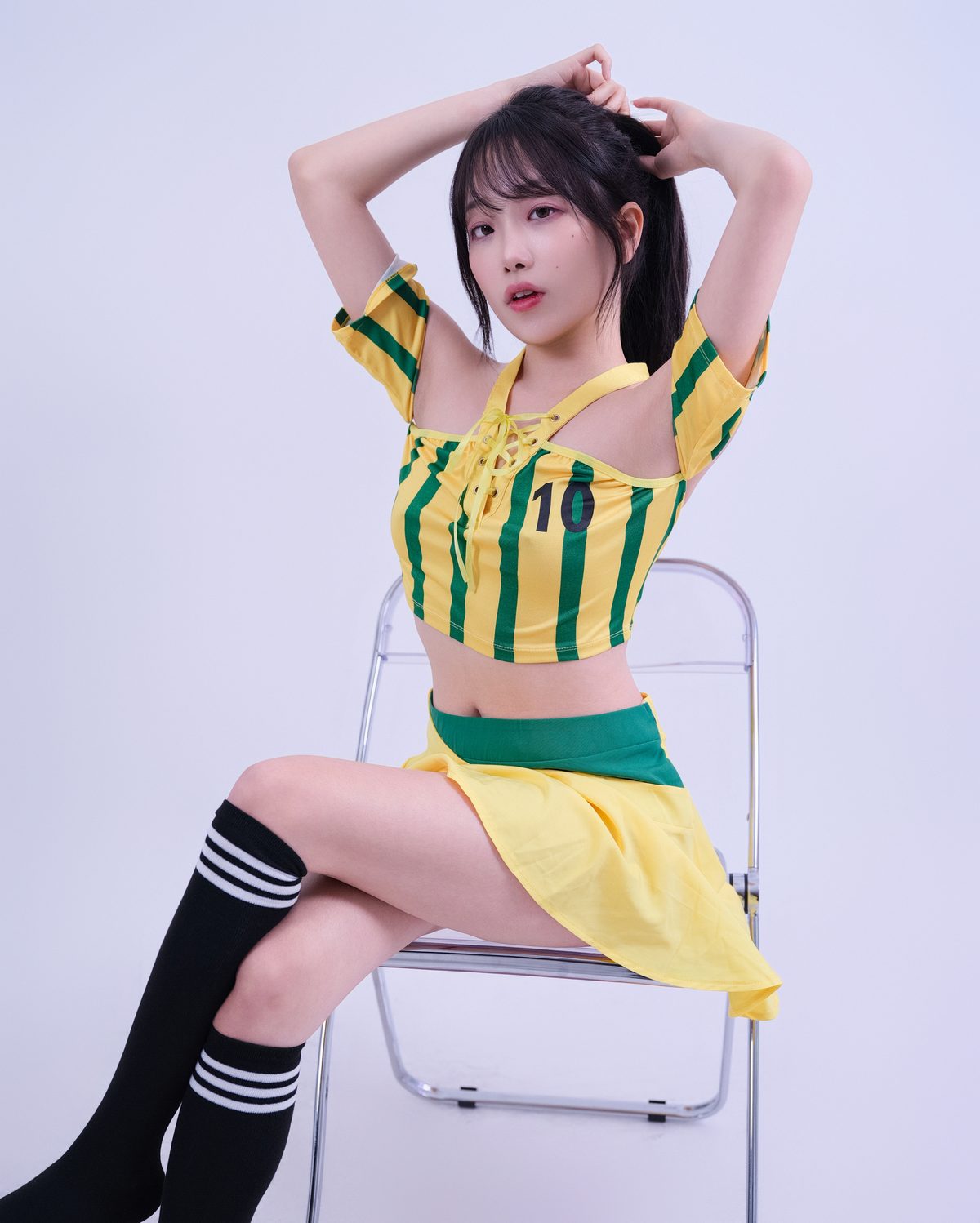 Glamarchive BAEK SUL TANG Vol 19 Football Fan 0002 2003511938.jpg