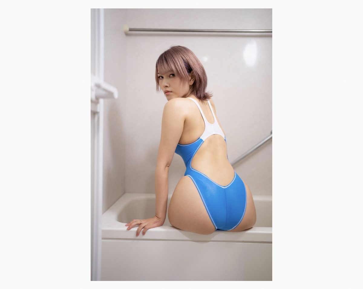 Maika Kobayashi 小林マイカ JUICY Aimistブックス A 0022 0654918903.jpg