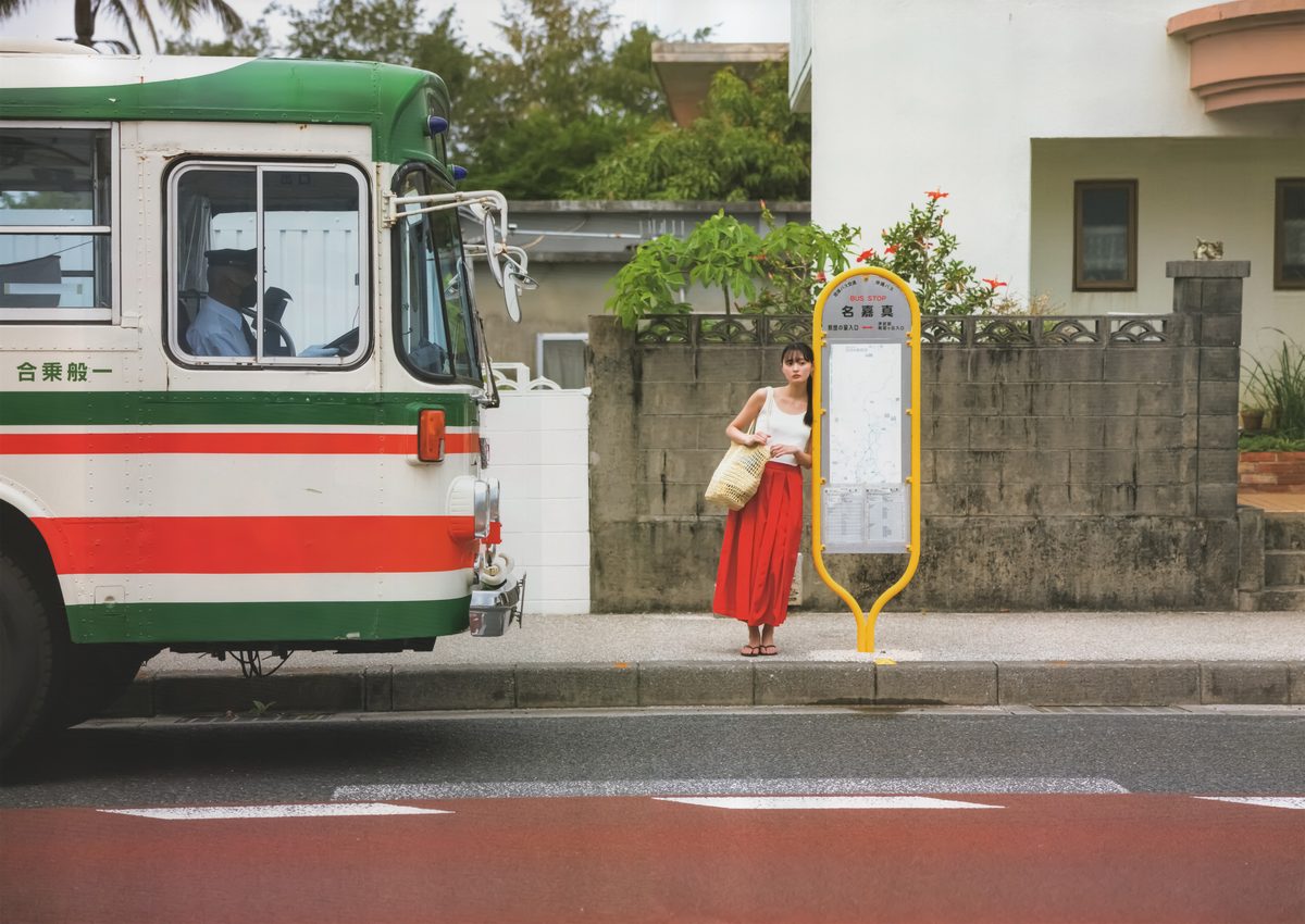 乃木坂46 Sakura Endo 遠藤さくら1st写真集 可憐 A 0009 9506164176.jpg