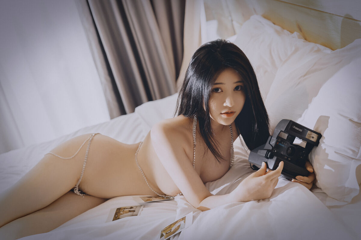 Coser@年年Nnian 拍立得女孩 Polaroid Girl 0009 0633148969.jpg