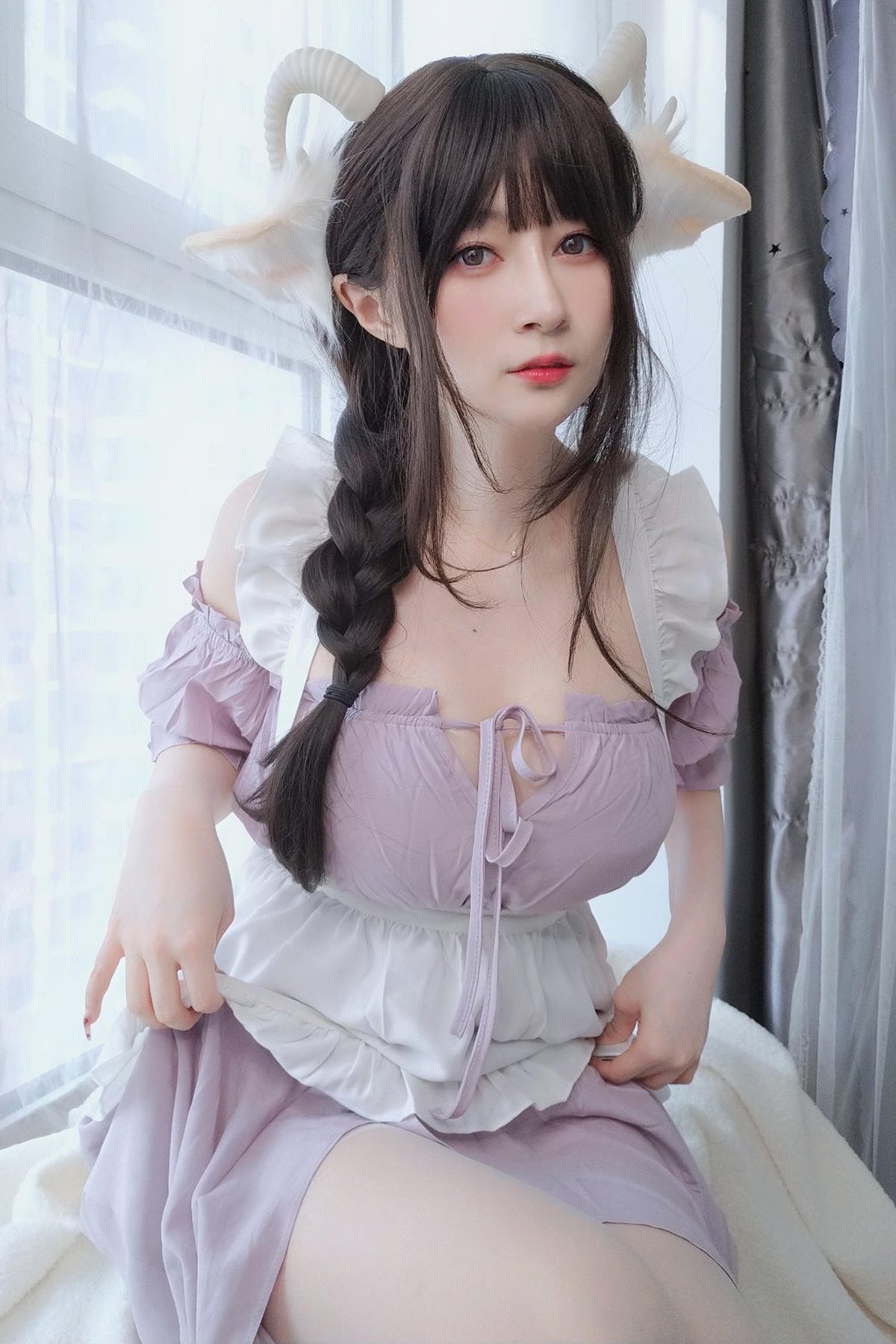 Coser@白银81 – 白丝兔耳女仆 Part3