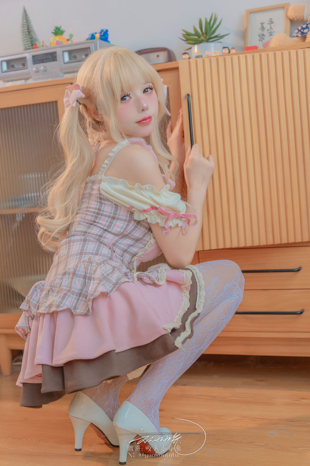 Coser@黏黏团子兔 居家甜妹 超级敏感 0076 1710119642.jpg