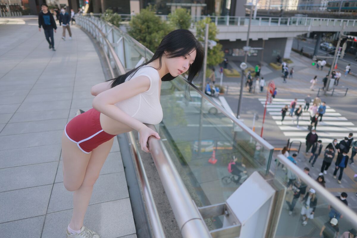 Yeon Woo 연우 In Tokyo Part1 0037 0023250516.jpg