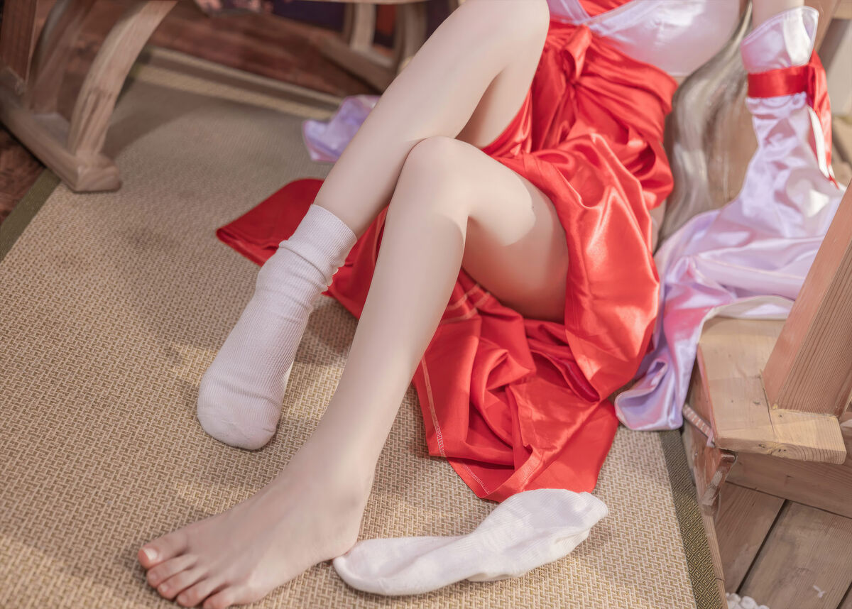 Coser@日奈娇 碧蓝航线 可畏巫女 0014 5923395455.jpg