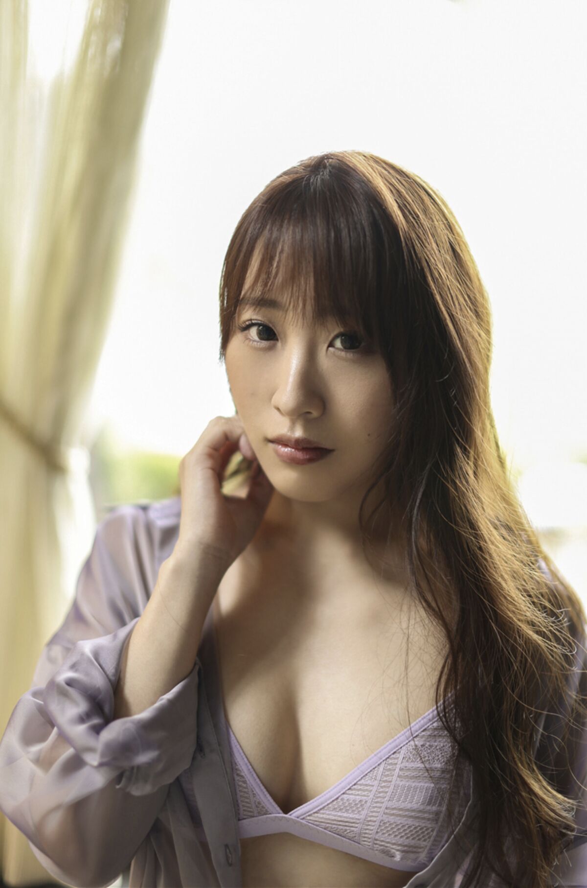 Official Gravure Photobook Sena Kasumi 香澄せな Embracing the Breath 0015 0880660026.jpg