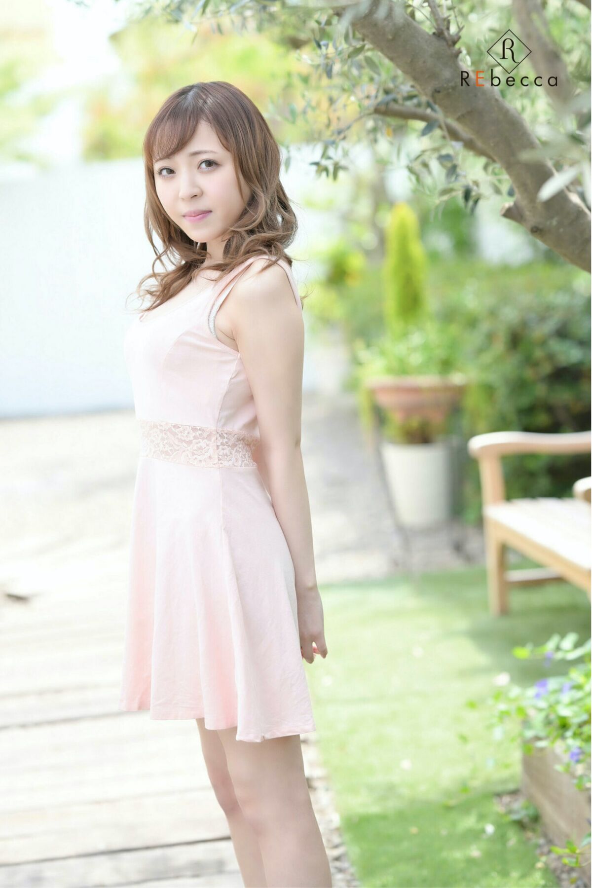 Rebecca Digital Photo Book Okina Mitsuki 沖奈ミツキ Pinkish Feelings Part1 0004 1250290792.jpg