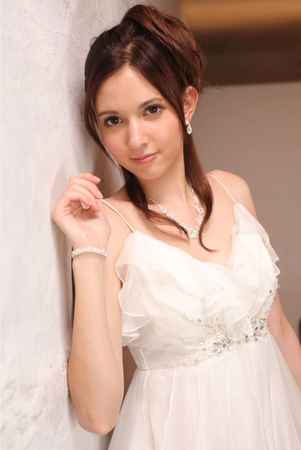 Rola Misaki 水咲ローラ The Seductive White Fairy Returns 0049 5026337702.jpg