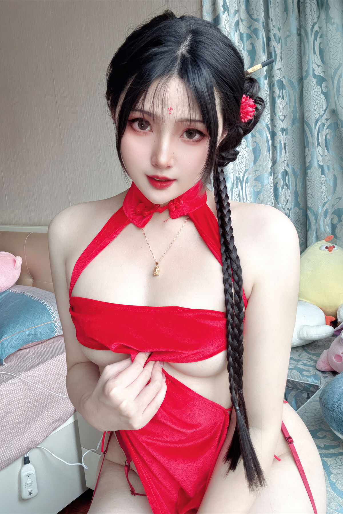 Coser@Natsuko夏夏子 – 龙年新春 – 自拍