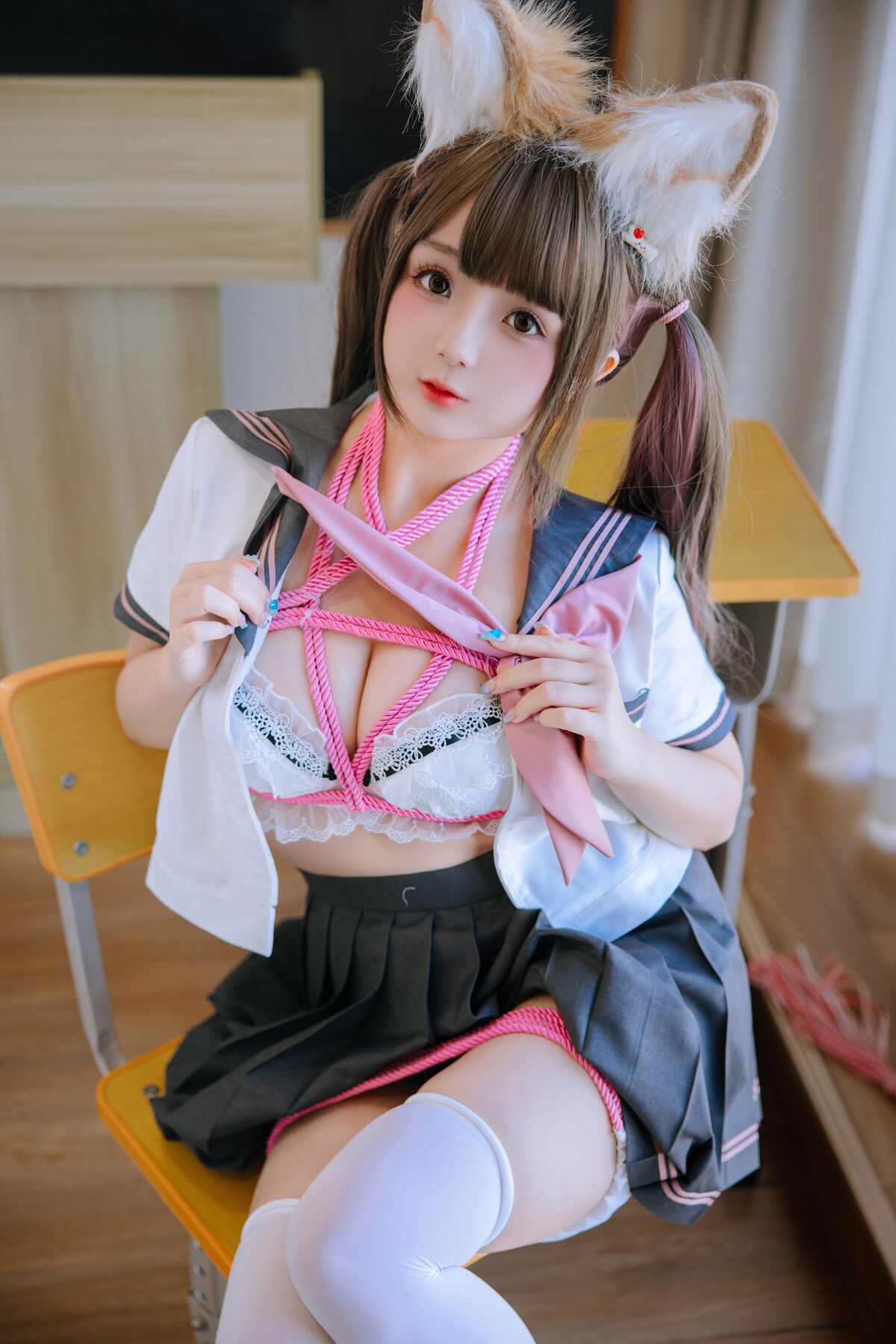 Coser@日奈娇 课桌捆绑 Part2 0023 4481139298.jpg