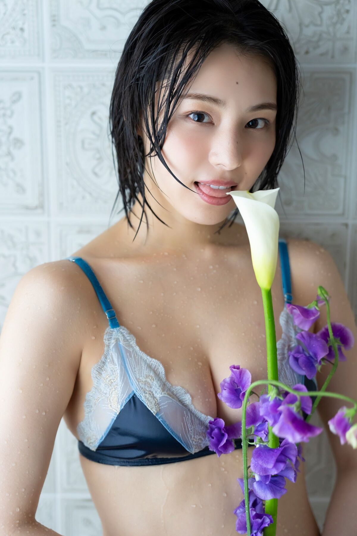 Photobook 2024 05 24 Iori Sagara 相楽伊織 咲き誇る花は美しい SPA デジタル写真集 SPA デジタル写真集 0039 6316496676.jpg